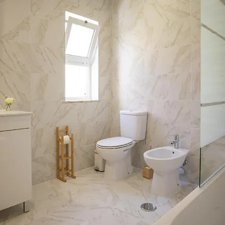 Pedro - Swimming Pool - By Bedzy 别墅