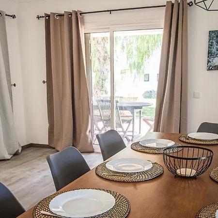 Pedro - Swimming Pool - By Bedzy 别墅